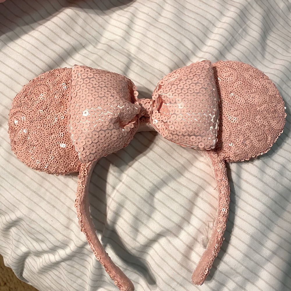 Pink sequin Disney parks Minnie ears